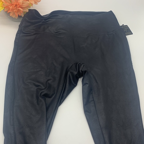 DG2 Diane Gilman NWT Gray Coated Legging size 2X - Picture 9 of 12